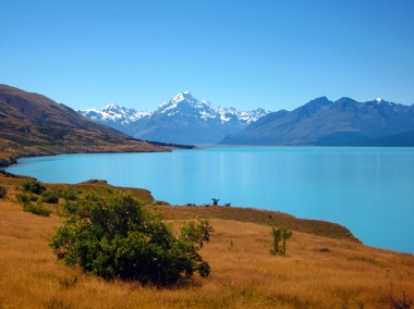 Lake Pukaki and Mount Cook